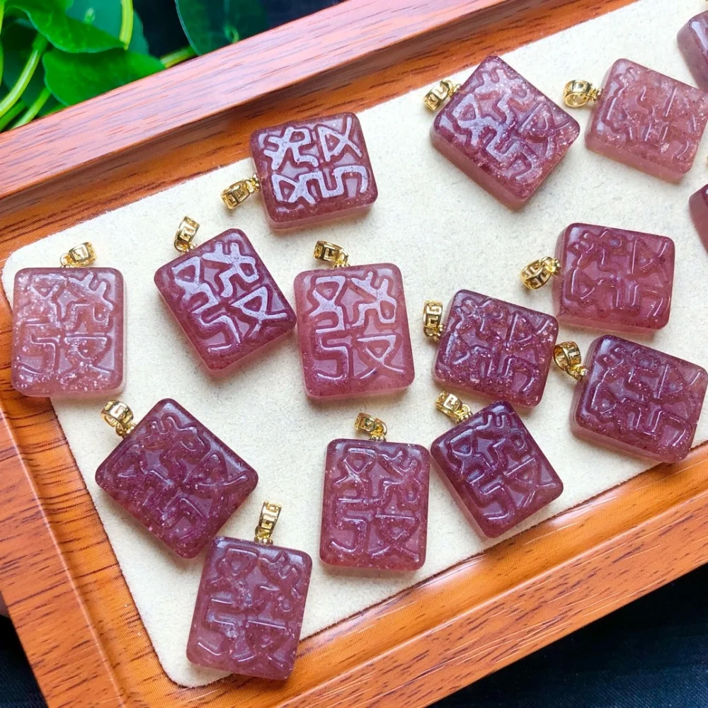 12PCS Natural Strawberry Quartz Fortune Plate Carving Pendant Crafts Energy Gemstone Healing Jewelry Children Toy Gift 13MM