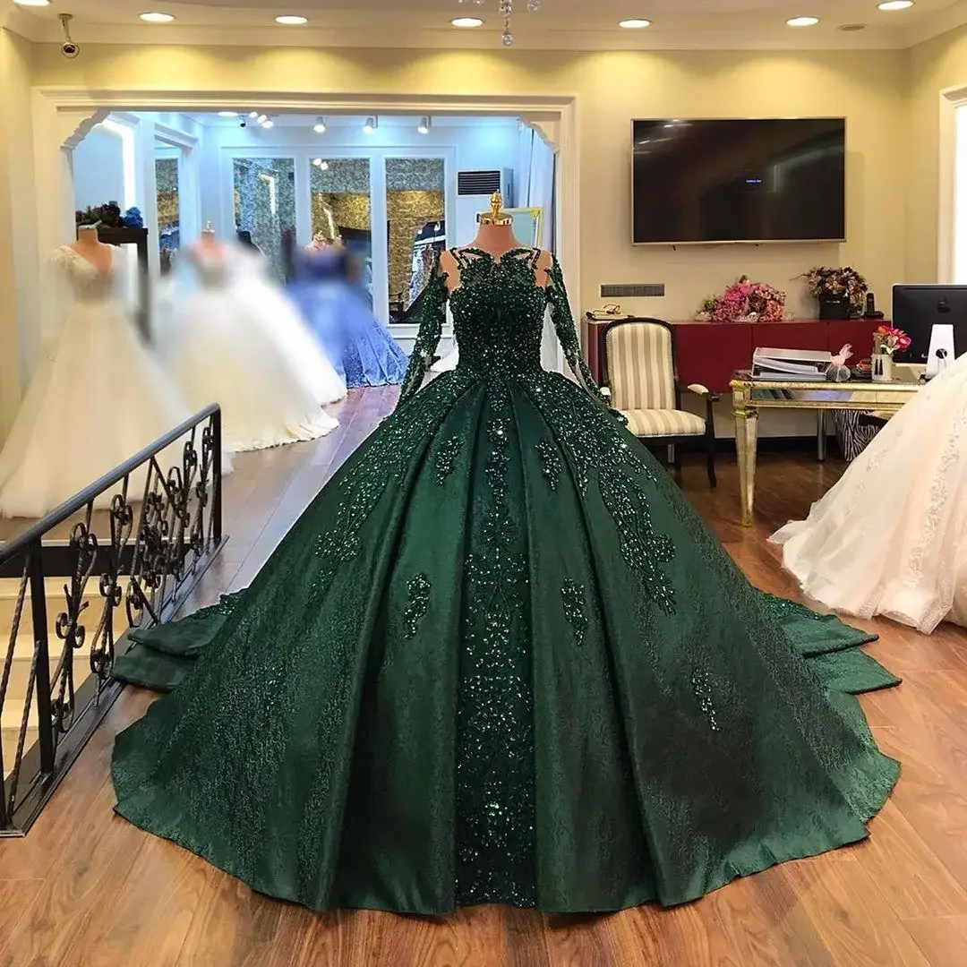 Luxury Gorgeous Red Green Quinceanera Dresses Lace Appliques Long Sleeve robes de soirée Gillter vestidos quinceañera 2024 moder