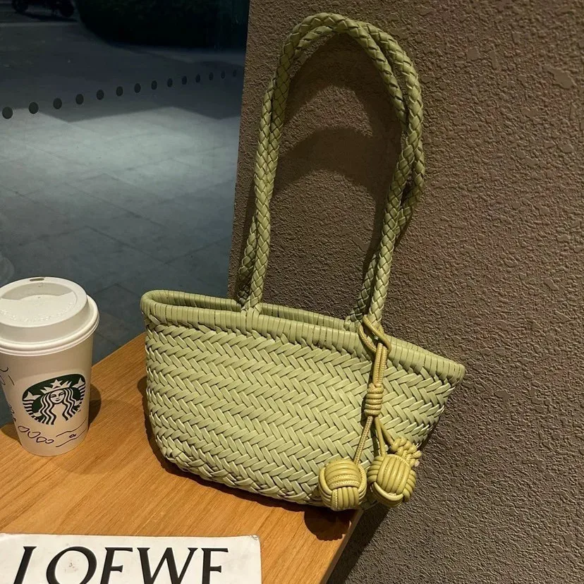 

French retro handwoven bag vegetable basket women's bag high-end sense niche underarm bag large capacity shoulder tote bag