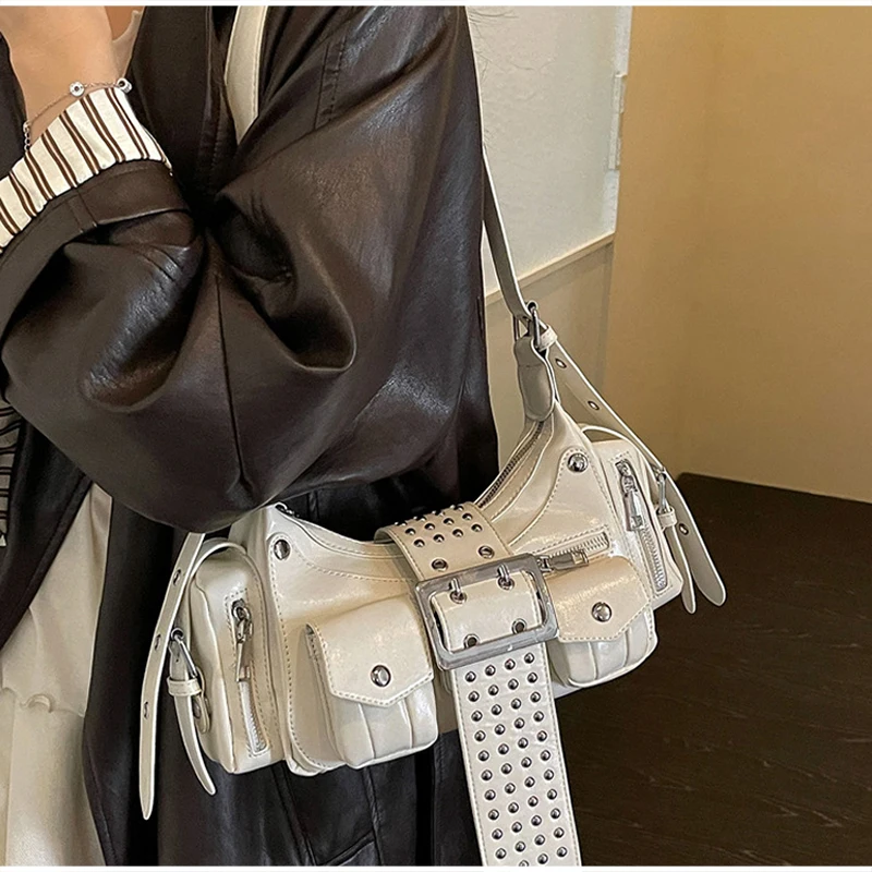 Mehrtaschen-Schultertasche mit Metallnieten, Damen-Punk-Unterarmtasche mit Nieten, Motorrad-Y2k-Mädchen-Umhängetasche mit Gürtelschnallendesign – Detail 11