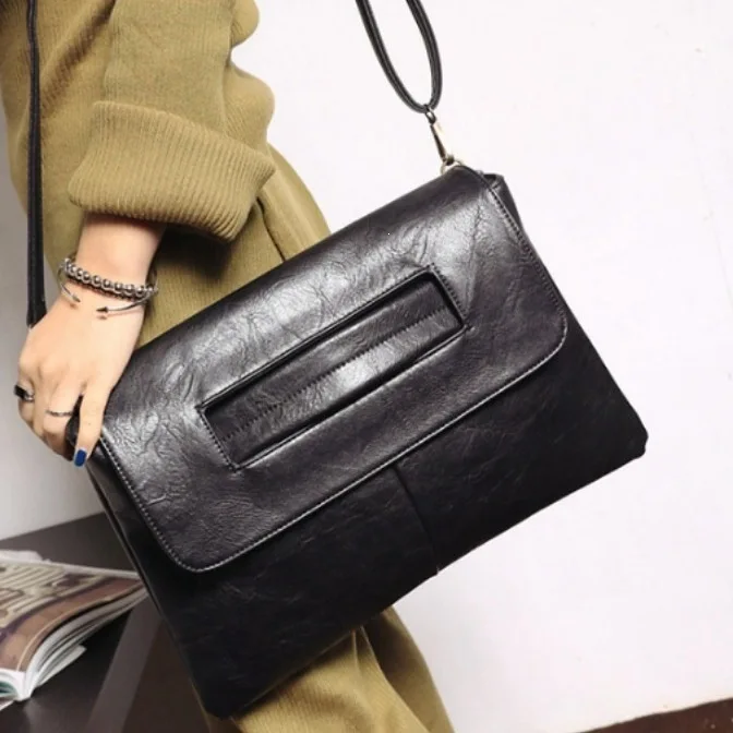 PU leather business commuting briefcase, large-capacity women's clutch, retro crossbody single-shoulder envelope bag