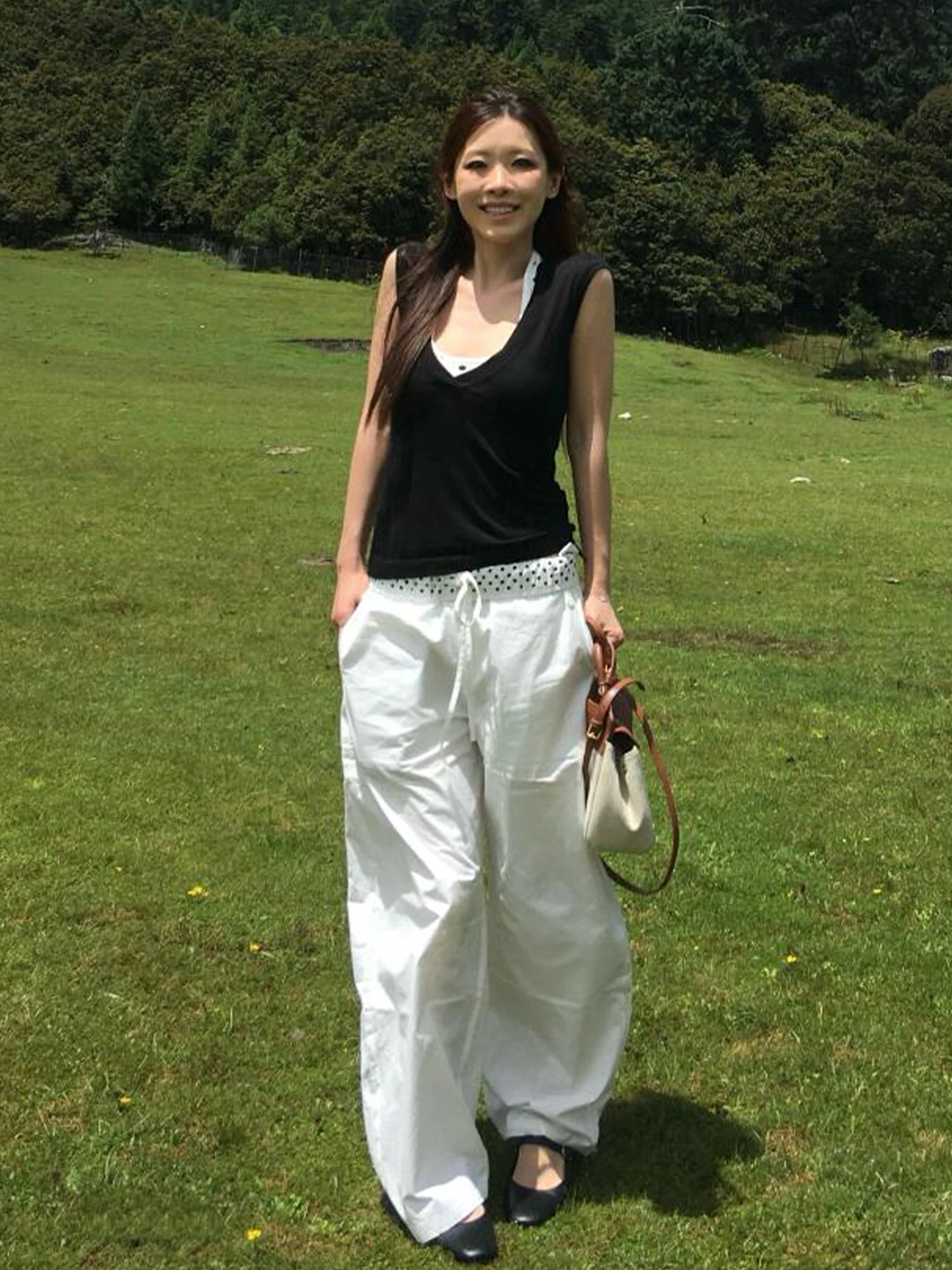 

Брюки женские кожаные зимние плюшевые домашняя одежда уютный пояс с завязками многослойный лоскутный свободный трикотаж теплый минимализм удобный