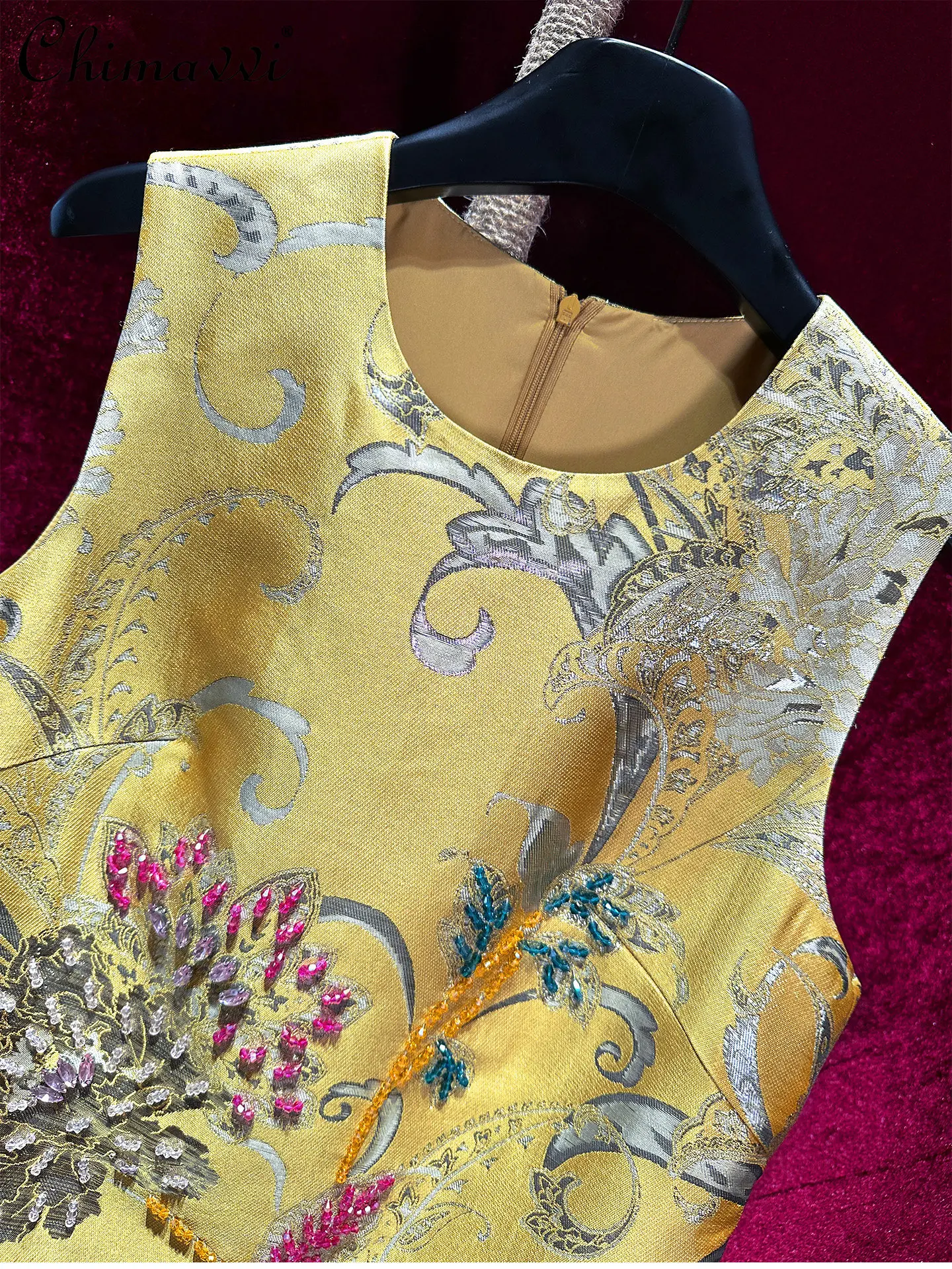 

New Elegant Jacquard Beaded Slimming Vest Dress Fashion Sleeveless Vintage Party Mini Dress Women 2026 Spring and Summer