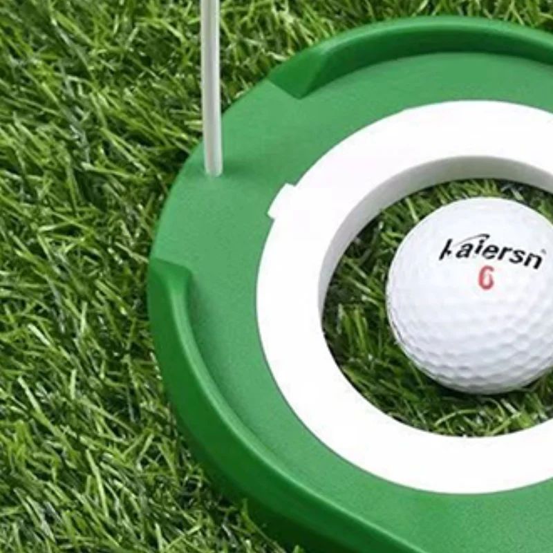 Entraîneur de mise de Golf en salle avec trou, Putter de drapeau, aide à la pratique verte, aide à l'entraînement en plein air dans la maison, trou réglable