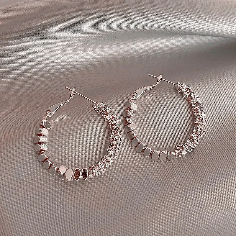 Exaggerated Unique Niche Light Luxury Design Hoop Earrings for Women Fashion Jewelry Accessories Wholesale Party Gifts