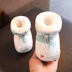 Botas de nieve para cuna de niño pequeño, Calcetines antideslizantes, suaves y cómodos, zapatos para recién nacidos