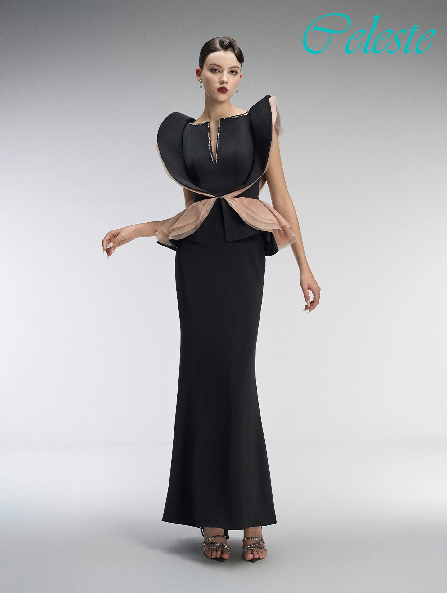 تخصيص حورية البحر طاقم الرقبة قصيرة الأكمام أنيقة مساء اللباس الرسمي حساسة المشاهير أثواب عالية الجودة حزب اللباس