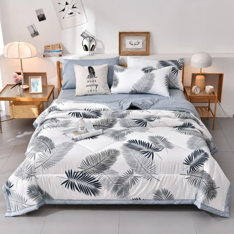 

New small fresh printing simple fashion single summer quilt air conditioner quilt Xia Liang quilt without pillowcases and sheets