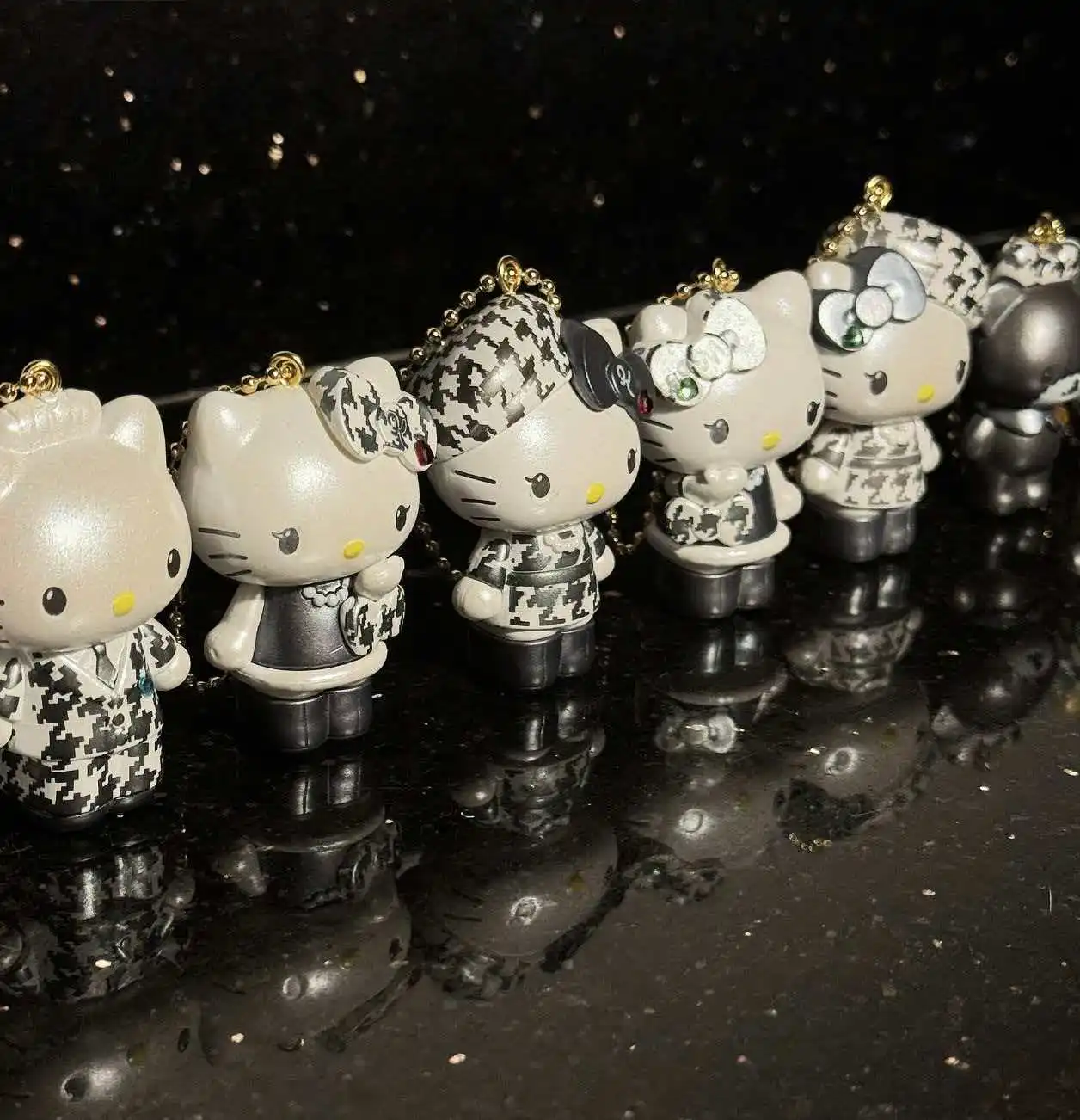 

New In Stock Cute Kt Cat Anniversary Limited Edition Black White Checkered Series Blind Box Toys Figurines And Keychains ﻿
