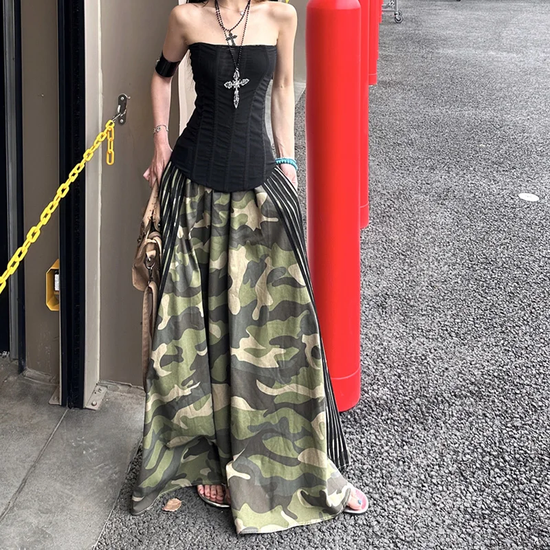 Benuynffy レトロ迷彩プリントカジュアルロングスカート女性のストリート Y2k サイドストライプポケットビッグスイングマキシスカート 2025 新