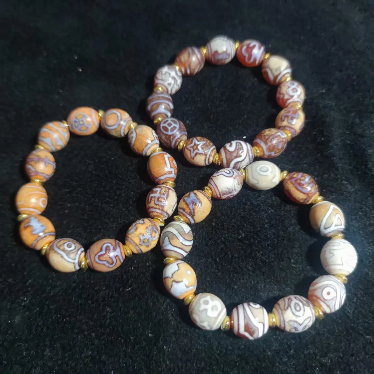 Calcification Bracelets Natural Tibetan Different Patterns Dzi Beads for men and women Weathered Surface bracelets