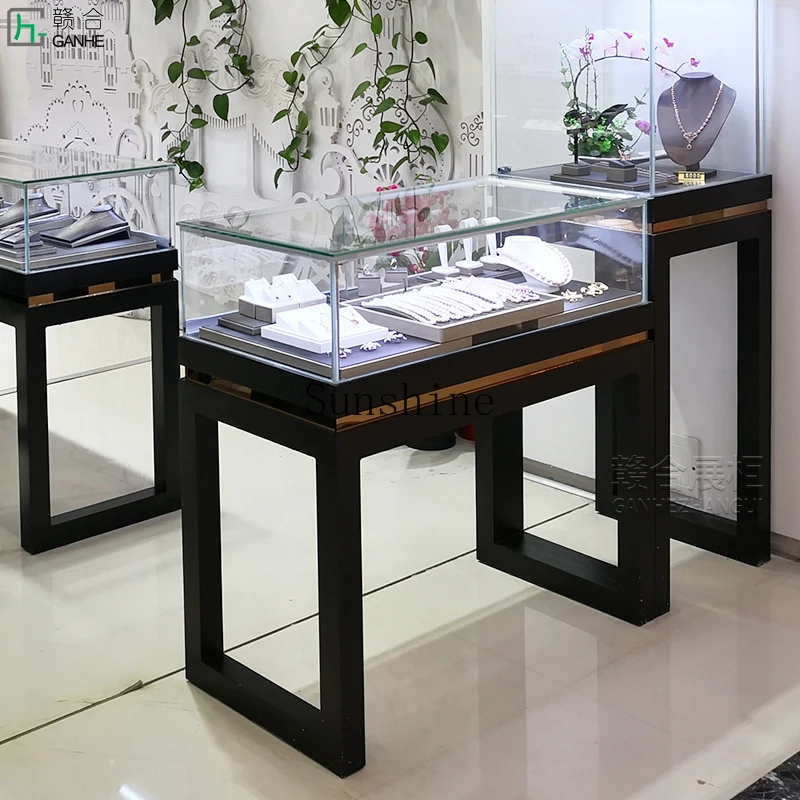 

Black Window Jewelry Exhibition Counter Painted Jewelry Antique Chinese Jade Glass