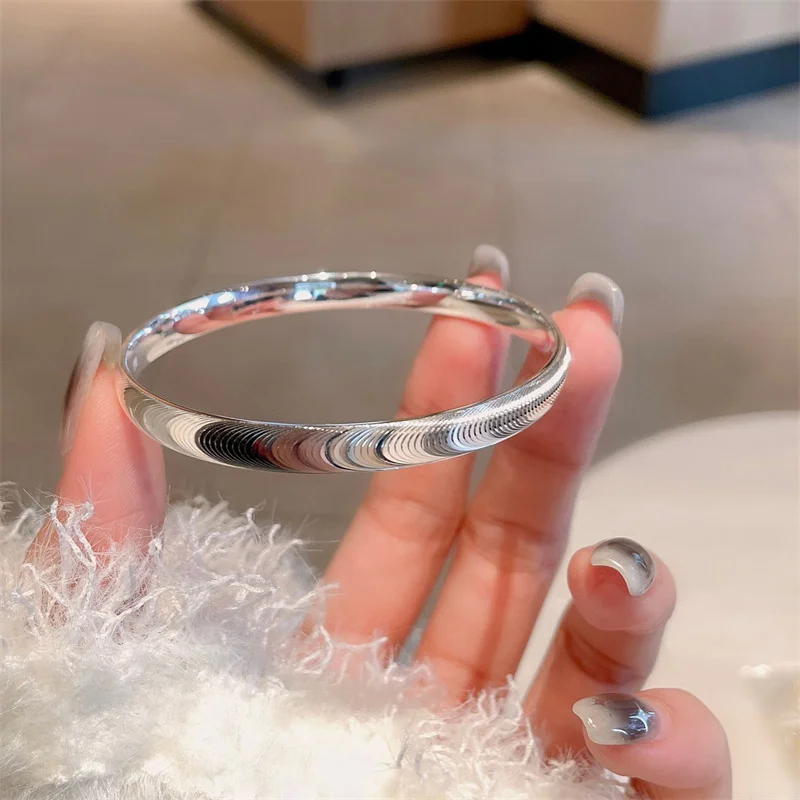 Chic Dynamic Dazzling Cat Eye Bracelet for Women Girls; Advanced Elegance Adjustable Bangle; Party Accessories Gifts