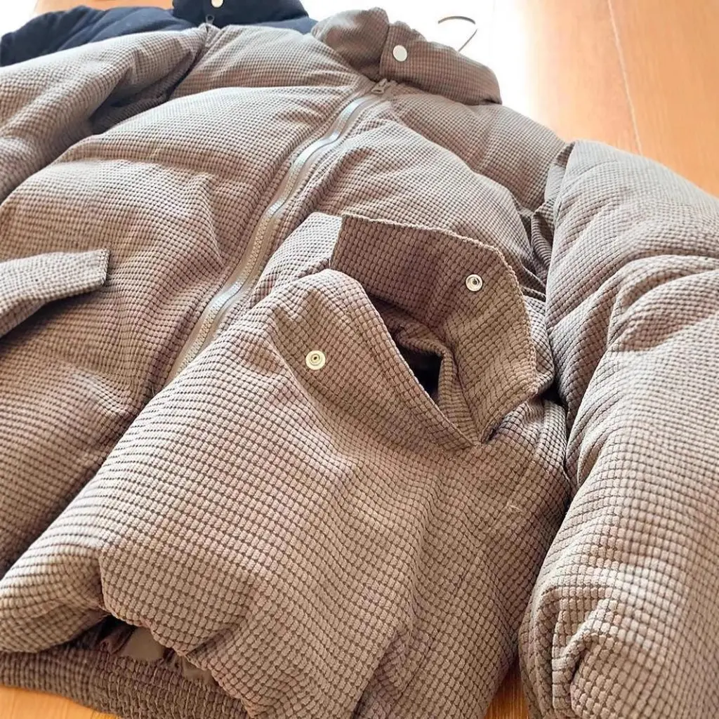 

Japanese Style Thickened Collar Cotton-Padded Vintage Corduroy Warm Coat Loose Shape for Women