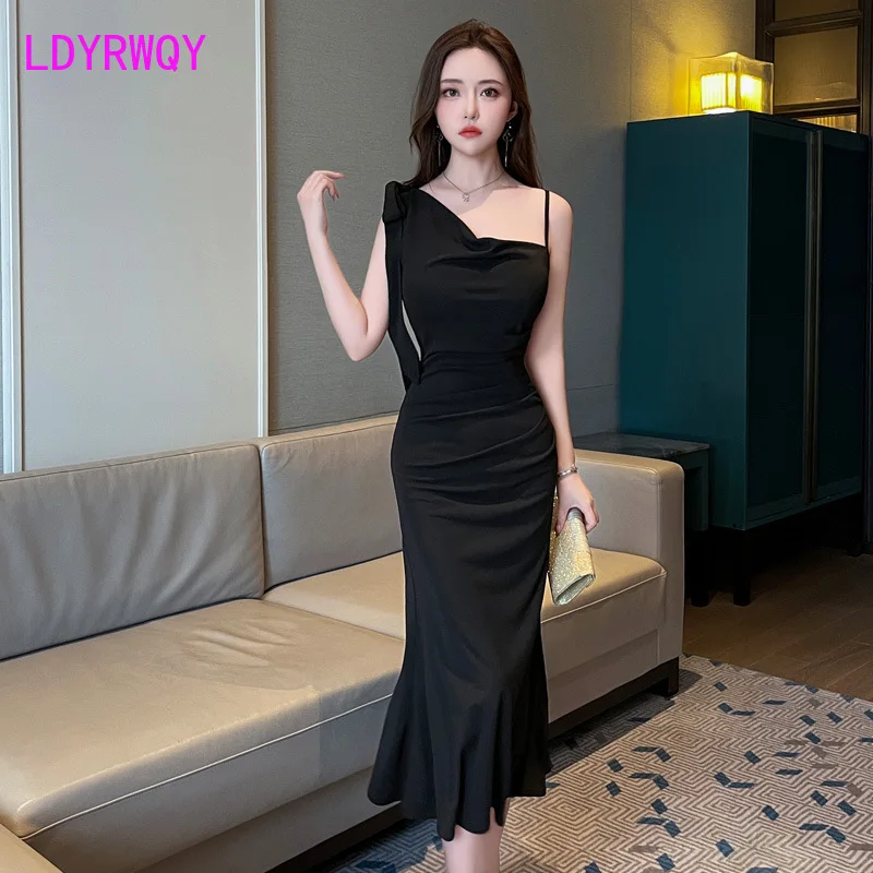 فستان سهرة بحمالات مثير بدون ظهر جديد نحيف ورقيق ومزاج عصري طويل فستان طويل KTV