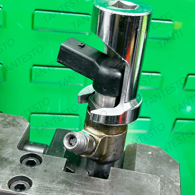 Socket Wrench for Piezo Injector Solenoid Valves   V348 Piezoelectric Injector Installation and Removal Tool