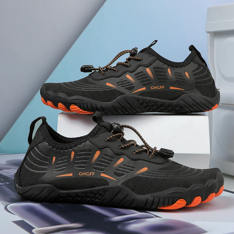 HKDQ Sepatu Air Pasangan Premium Sneaker Bertelanjang Kaki Memancing Lembut Sol Datar Jaring Anti Selip Sepatu Pantai Luar Ruangan Cepat Kering untuk Pria