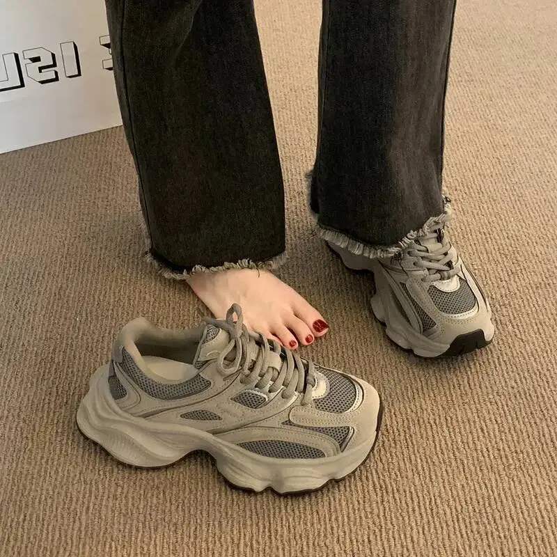 

Women Chunky Sneakers 2026 Spring New Women's Retro Gray Platform Sports Shoes Mesh Breathable Casual Sneakers
