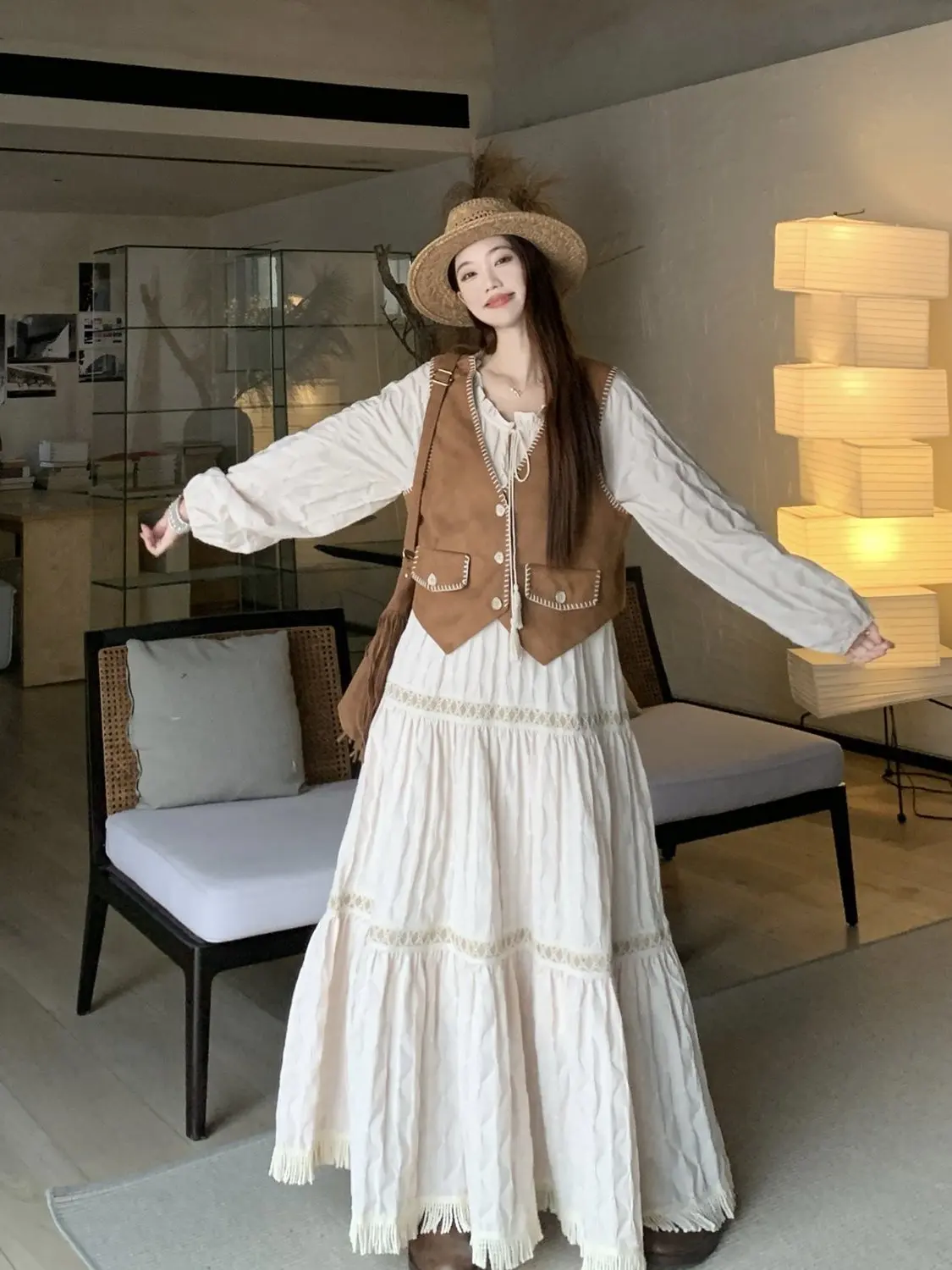 

Женский модный комплект больших размеров: жилет и длинная юбка, новый, весна-осень, корейский стиль, свободный крой, с кружевными вставками