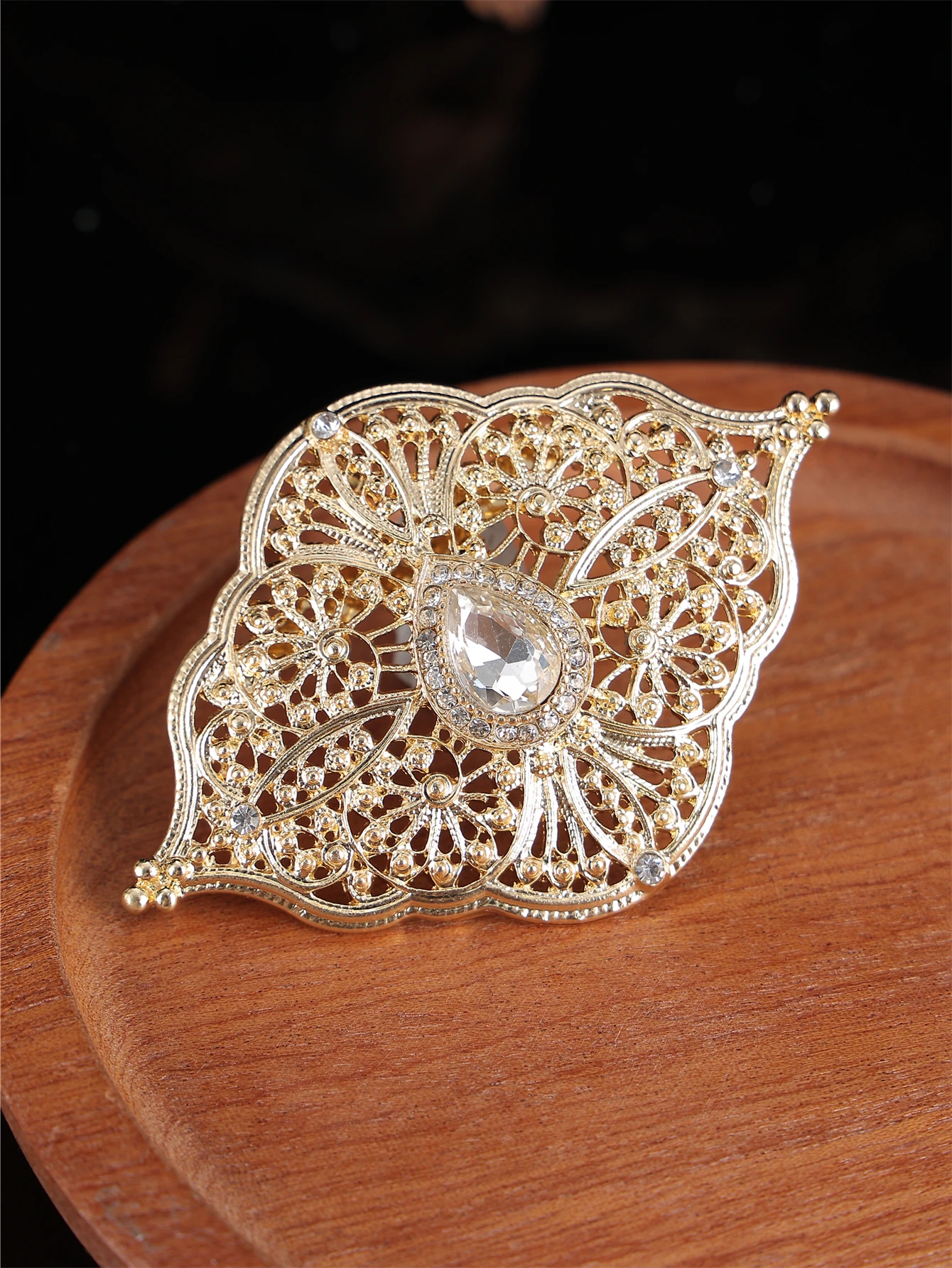 Popular Arab Women Jewelry Brooch Drops Rhinestone Set Hollowed out Scarf buckle