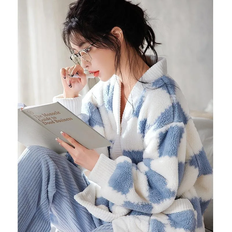 Add Fleece To Thicken Flannel Fallow Sweet Can Worn Outside Two-piece Home Set Pajamas Women Fall Winter Coral Fleece Pajamas