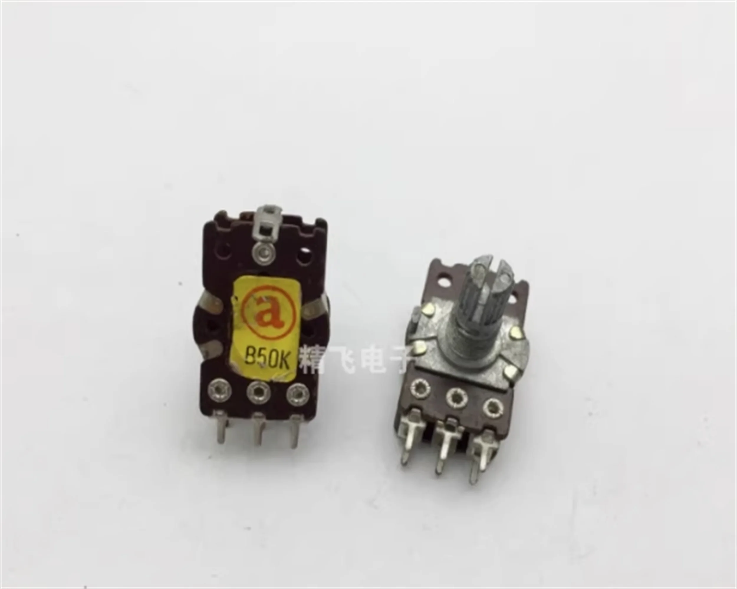 1 PCS Taiwan ALPHA RK16 dual potentiometer B50K * 2 with pull-out shaft length 15MM serrated
