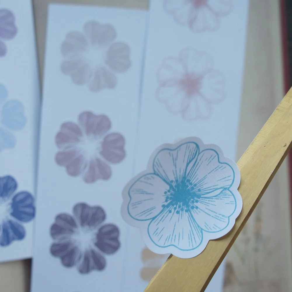 

30pcs Stroked Flower Plant Pen Drawing Style Paper Sticker Scrapbooking DIY Gift Packing Label Decoration Tag