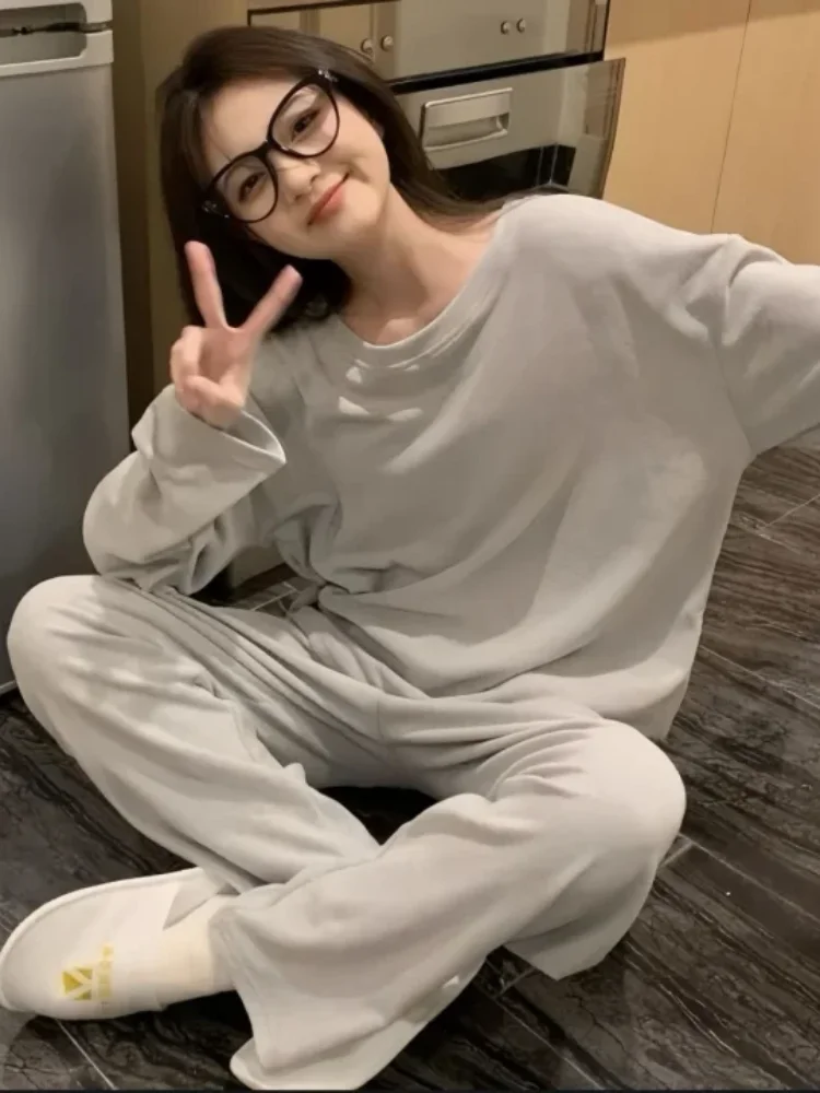 

Осенне-зимний женский немецкий бархатный пижамный комплект в стиле INS, женская теплая плотная и удобная домашняя одежда