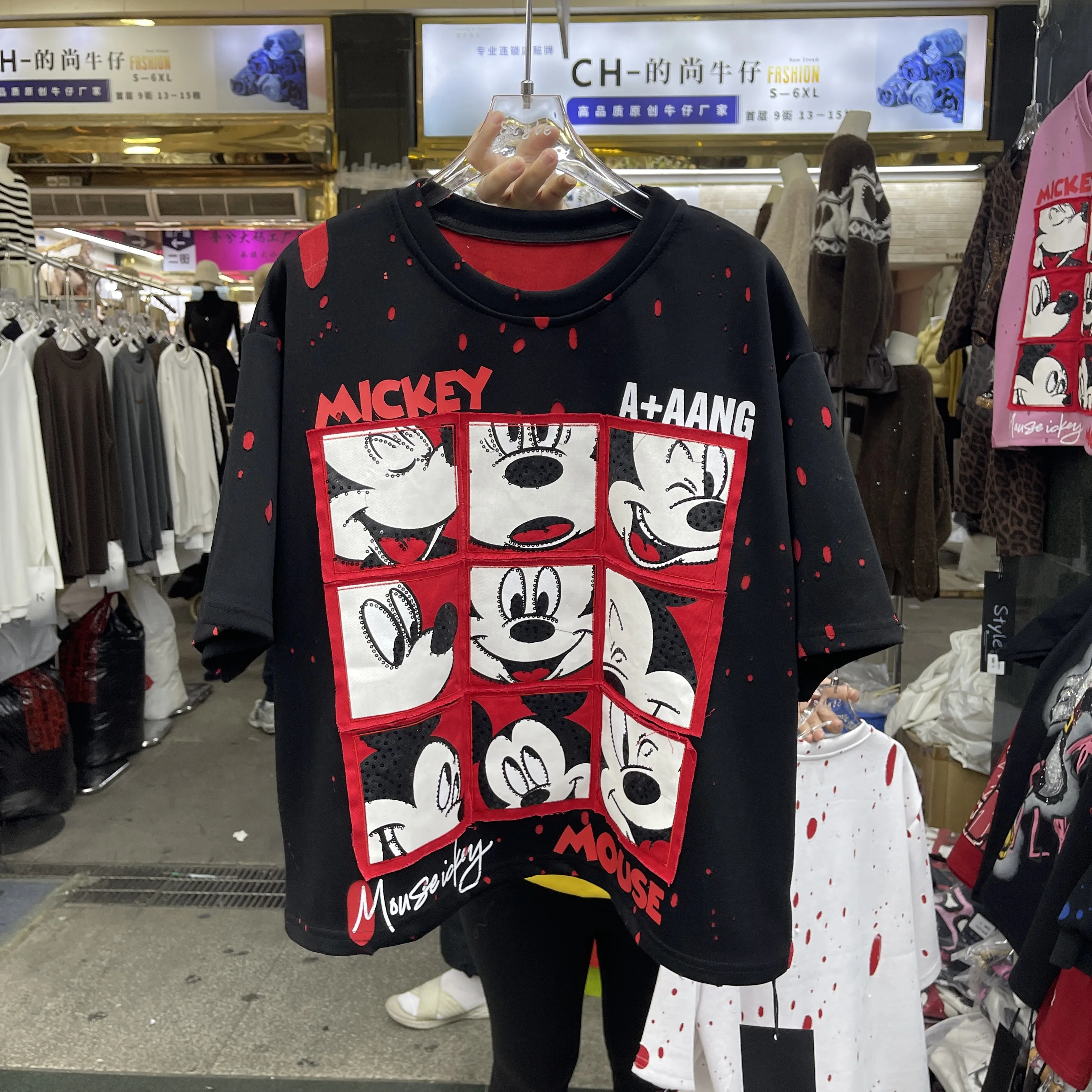 

Fashion 2026 Spring Summer Loose Short Sleeve Tees Women Hole Sequins Mickey O-neck Pullover Top Casual Students Cotton T-shirt