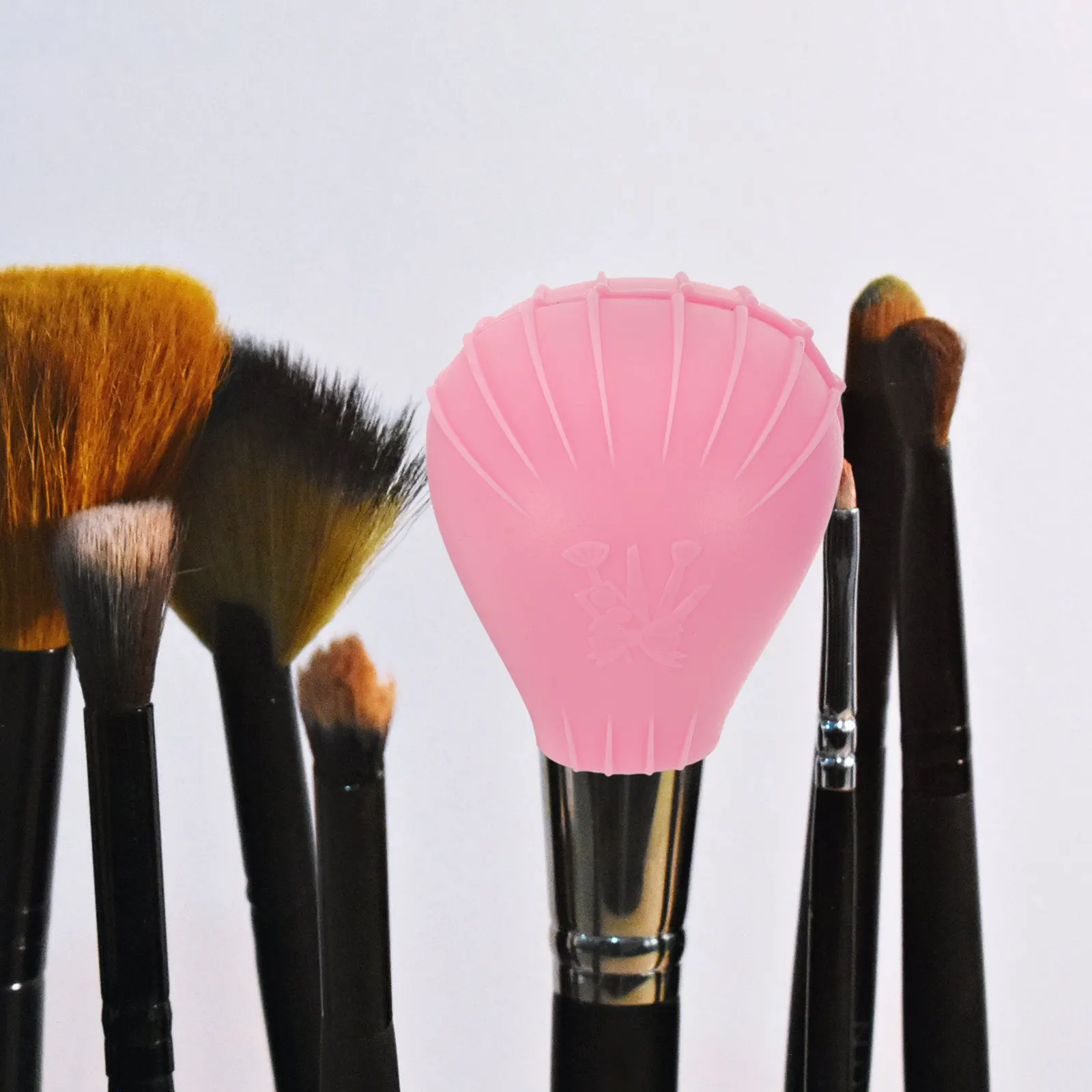 4Pcs Flexible Silicone Makeup Brush Covers Protective Dustproof Holder for Travel Daily Use Foundation Eyeliner Brushes Storage