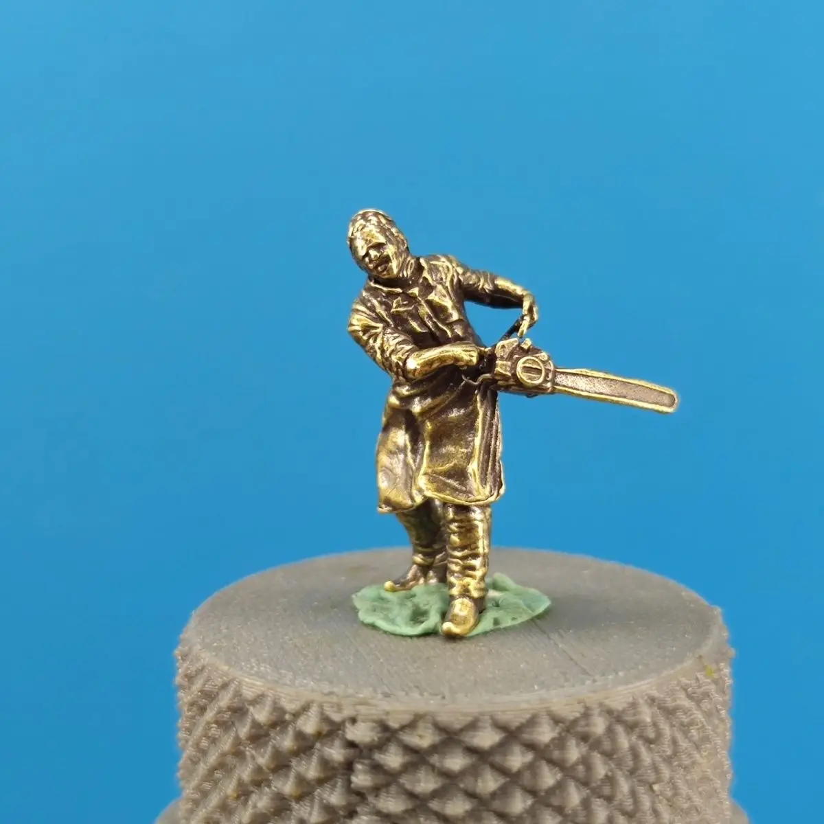 Brass Texas Chainsaw Massacre Leatherface Miniature Doll Model Car Dashboard Ornament