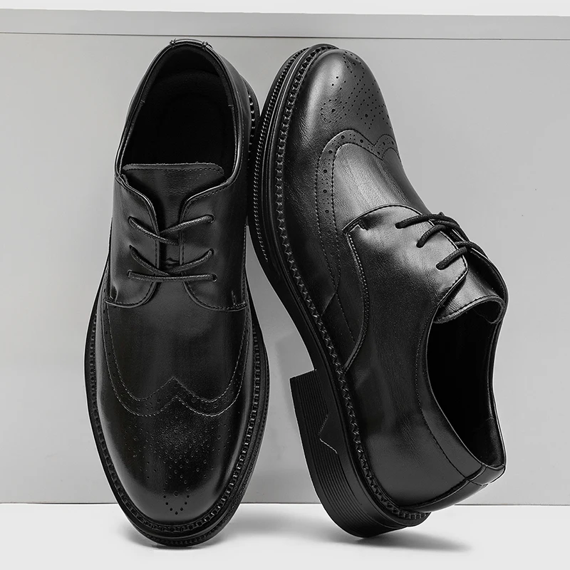 

Men's luxury leather shoes Classic Gentleman Elegant British Style Groom's wedding or party Adult suit shoes Black Versatile