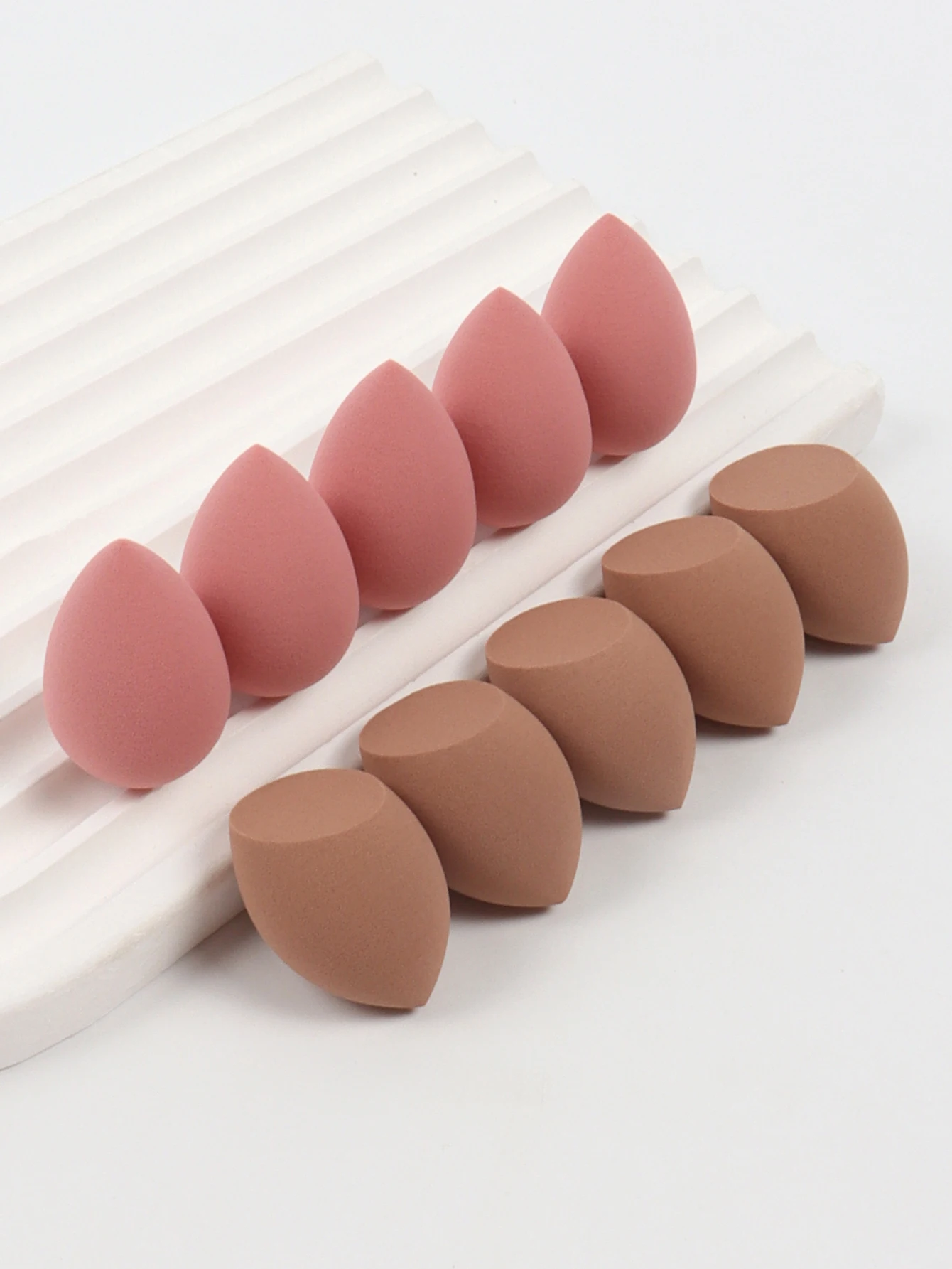 10 Mini Makeup Sponges (Egg Egg). Foundation Blend Beauty Sponge, Liquid, Cream & Powder Flawless, Multicolor Makeup Sponge, Lat