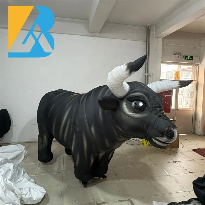 Customized Carnival Parade Giant Inflatable Cow Costume for City Festivals