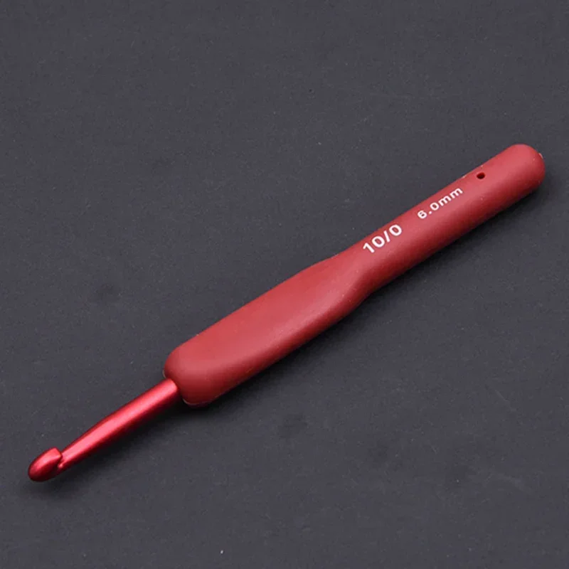 Sweater Knitting Hooks DIY Handmade Crafts Sewing Tools Aluminum Tulip Red Crochet Hook Frosted Handle TPR Silicone Crochet