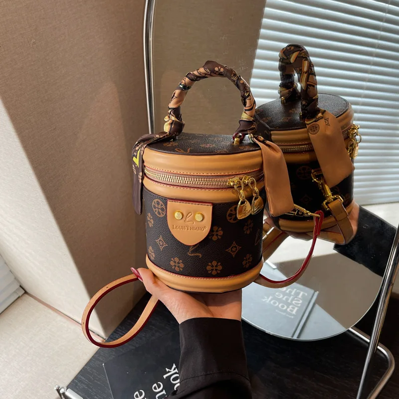 

New Printed Fa Cai Bucket Oblique Span Portable Bucket Bag Fashion Versatile Retro Tide Bag Premium Textured Tide Cosmetic Bag