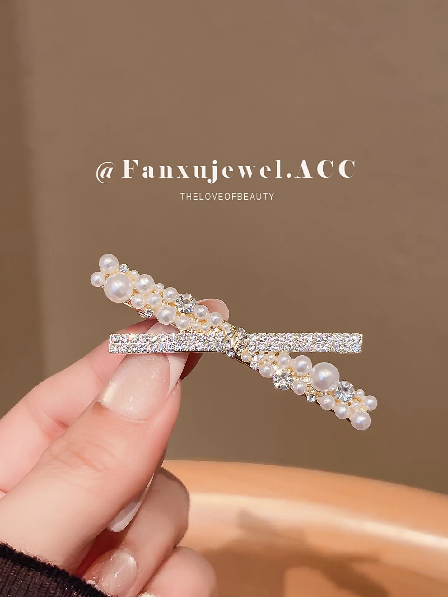 presilha-de-cabelo-elegante-em-formato-de-cruz-para-mulheres-acessorio-versatil-para-franjas-laterais-presilha-bico-de-pato