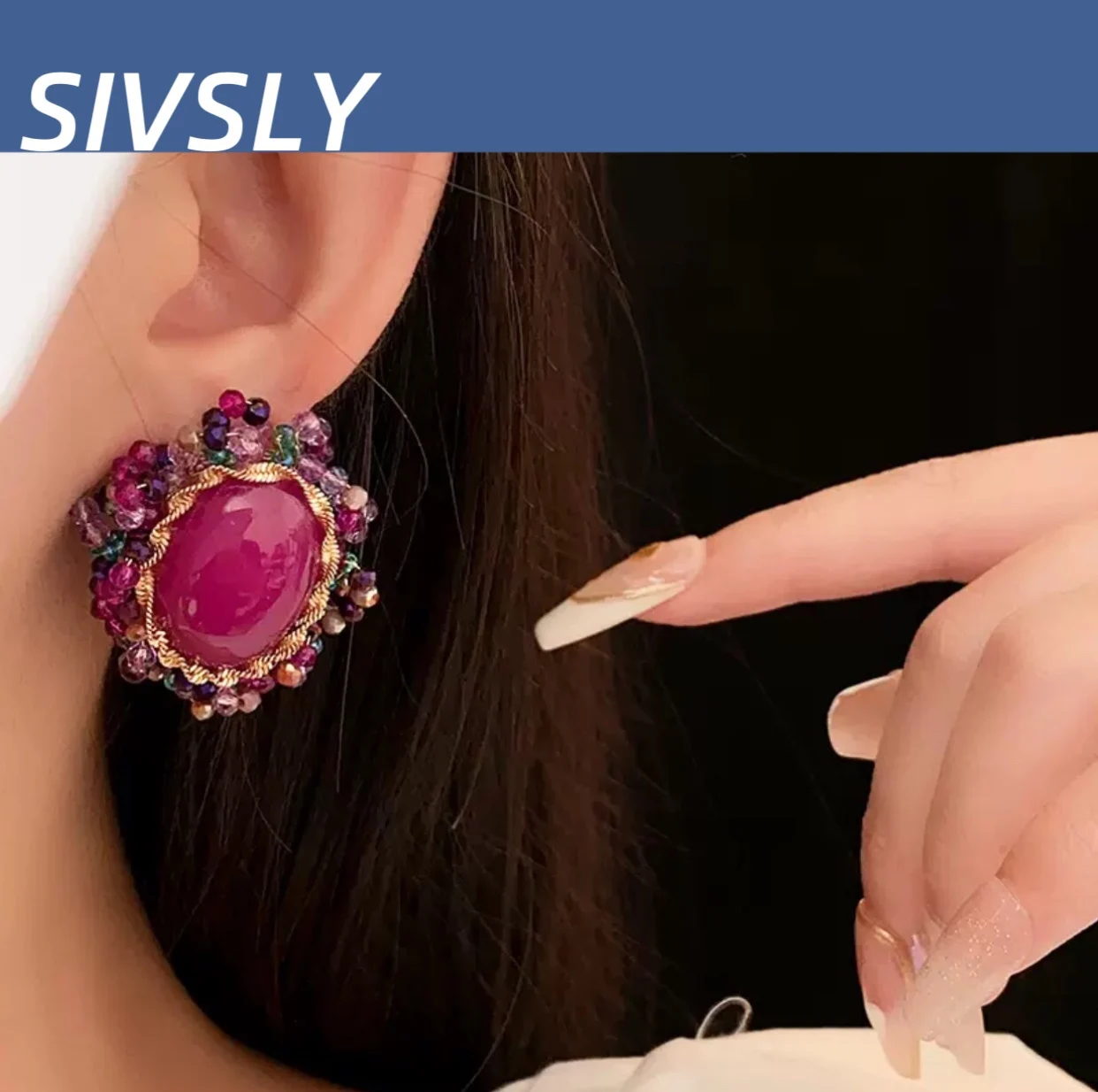 

Rose-red oval hot-selling fashion retro ear studs, luxurious and high-end new ear accessories.