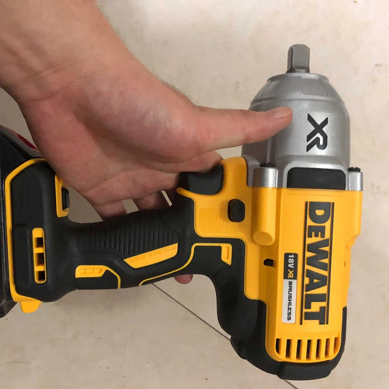 DEWALT DCF899 Brushless High Torque Impact Wrench 18V MAX XR 1/2\