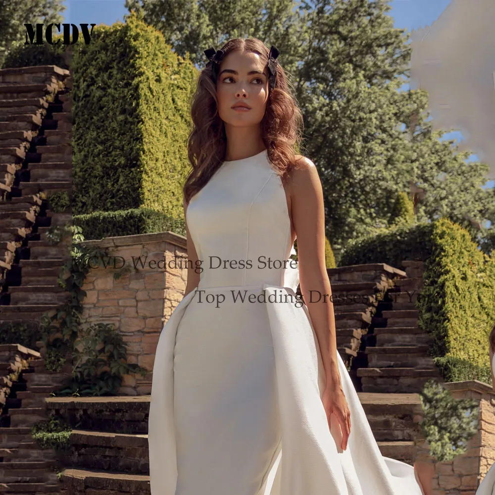 MCDV Raso bianco 2 pezzi Abito da sposa a sirena O-Collo Fiori 2025 Abiti senza maniche Abiti da sposa eleganti Backless Personalizzato