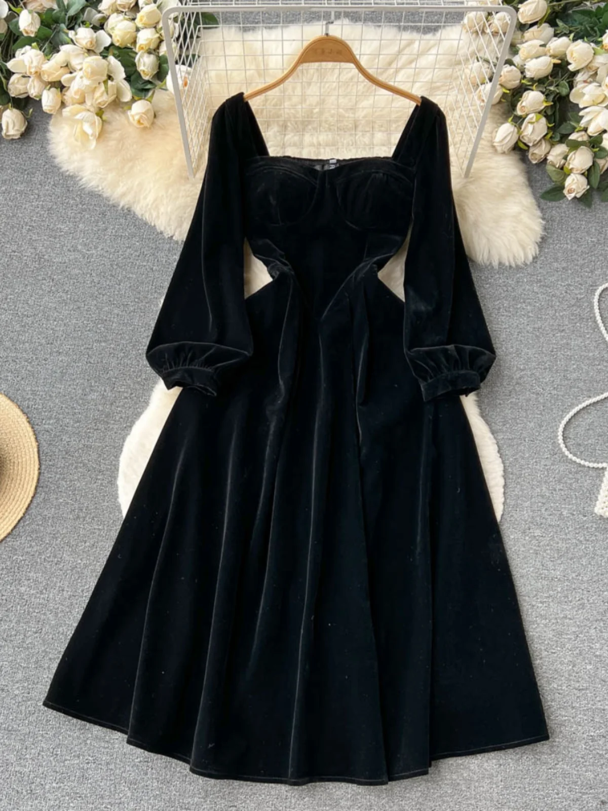 Ofallsis French Hepburn Style Long Sleeved Square Neck Velvet Dress 2024 Women's Autumn Winter Versatile Long Princess Dresses