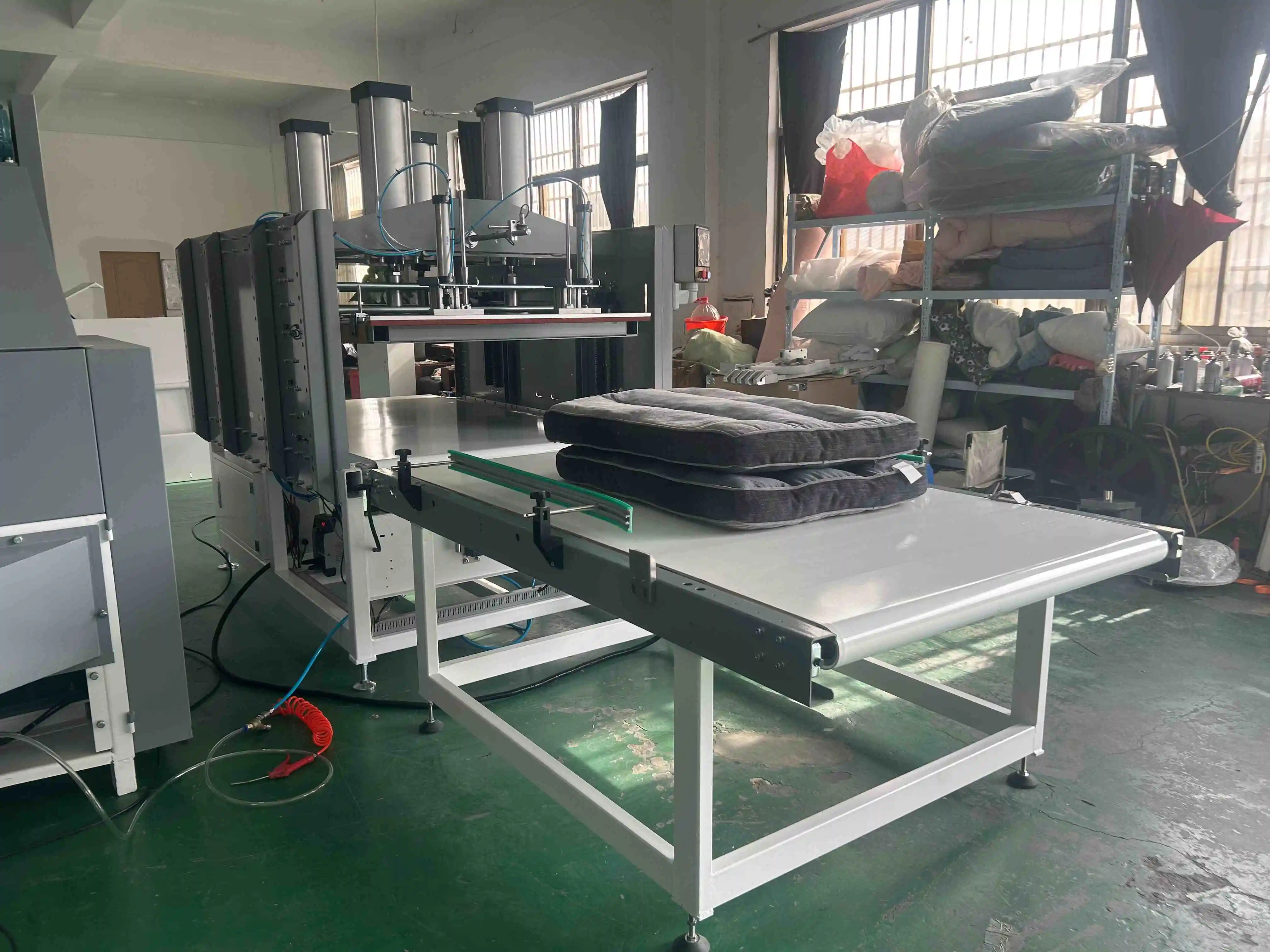 Larger Version Continuously Electric Pneumatic Vacuum Sealer Machine with Motor for Pouf Mattress Bags Textiles