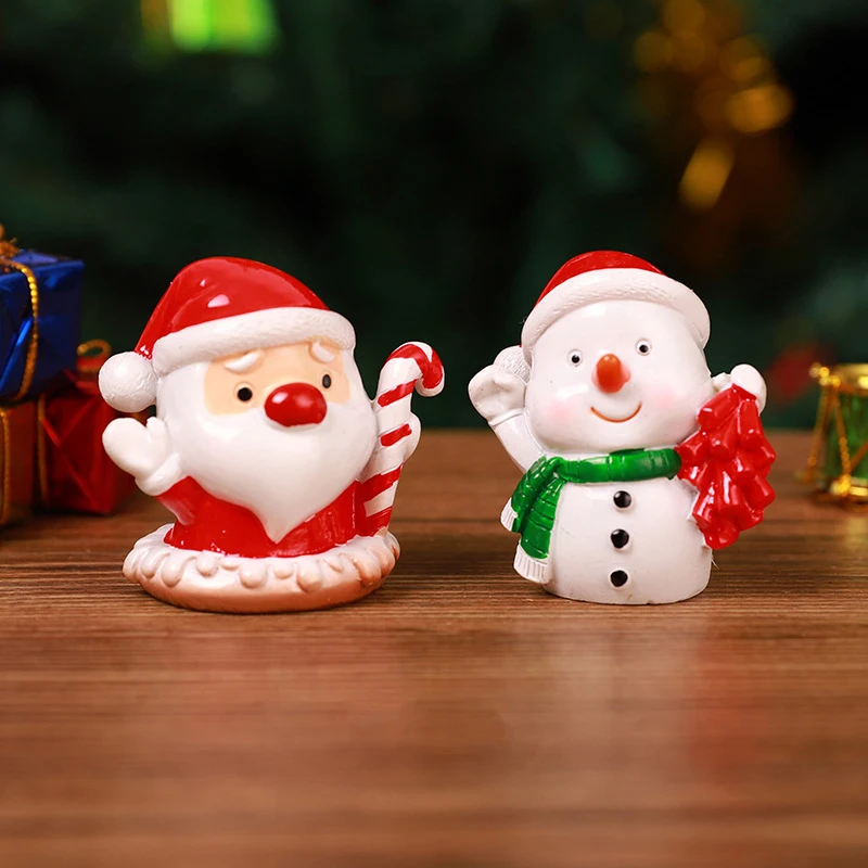 Micro paesaggi di Natale Figurine in miniatura di Natale Babbo Natale Pupazzo di neve Albero di Natale Cervo Ornamento Decorazioni per la casa