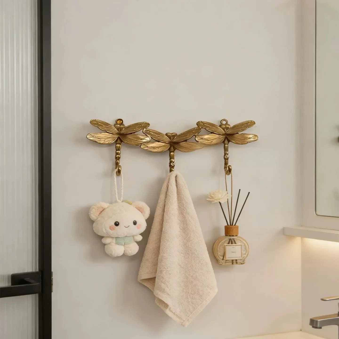 Wall Mounted Creative Brass Key Hook Clothes Hook Three Dragonfly Appearance Keychain