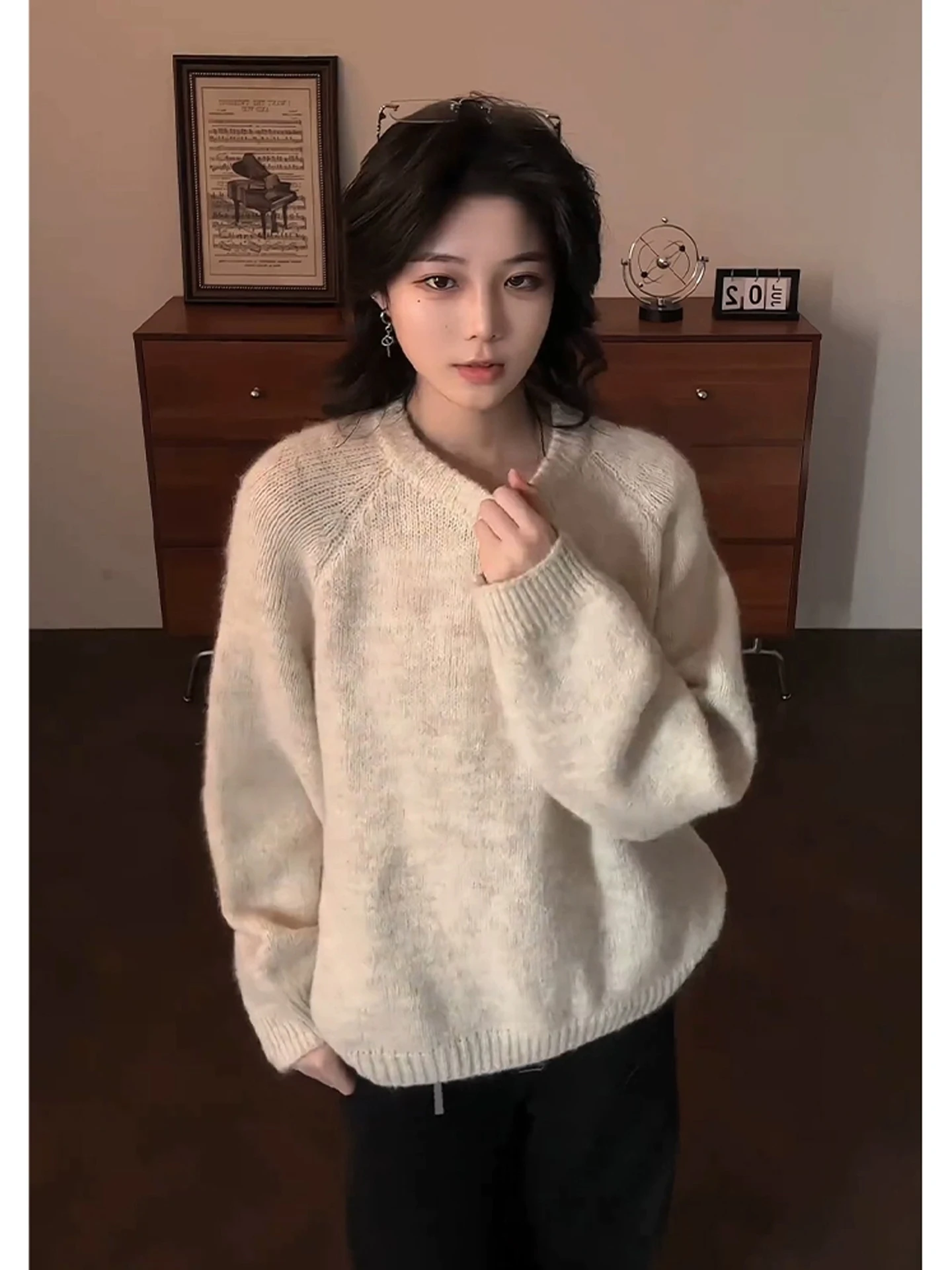 

Loose Fit Men's round Ne Knit Sweater Winter Lazy Sle Woolen Base Layer irt Couple Matching Comfortable Cotton T-irt