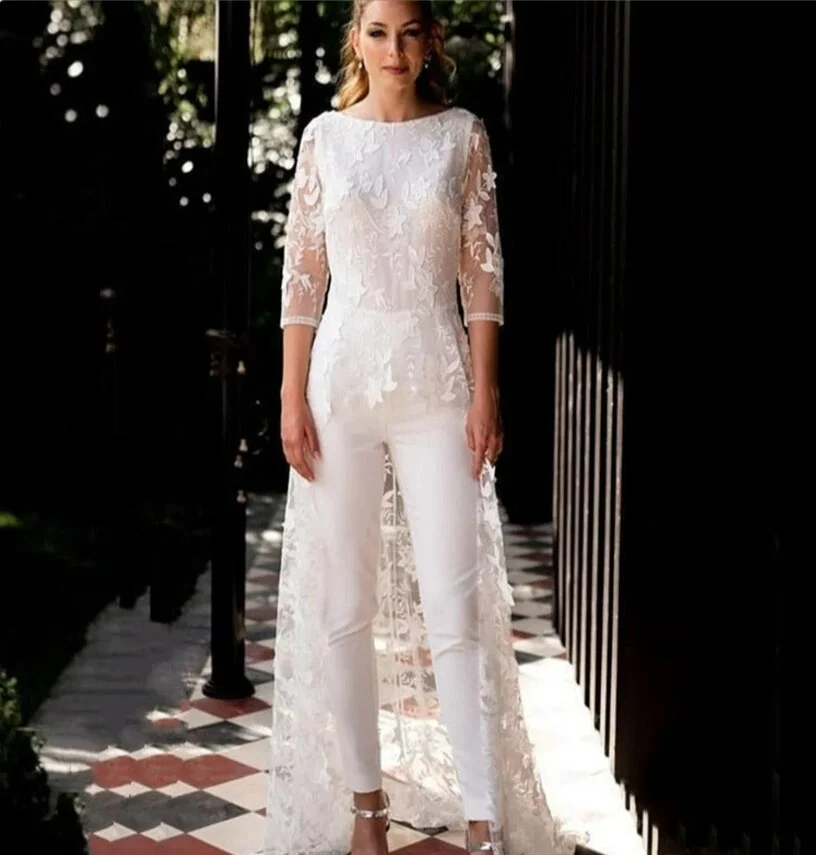 15496 #   Elegante pantsuit vestido de casamento para mulher com trem tribunal sem costas botões três quartos manga vestido de noiva personalizado