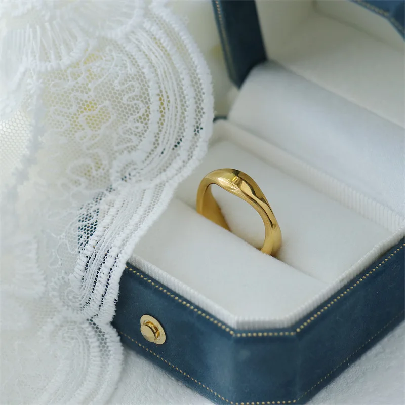 2023 New Arrival Jewelry Geometric 18K Gold Plated Stainless Steel Irregular Wavy Finger Ring for Women Man Kольцо женское