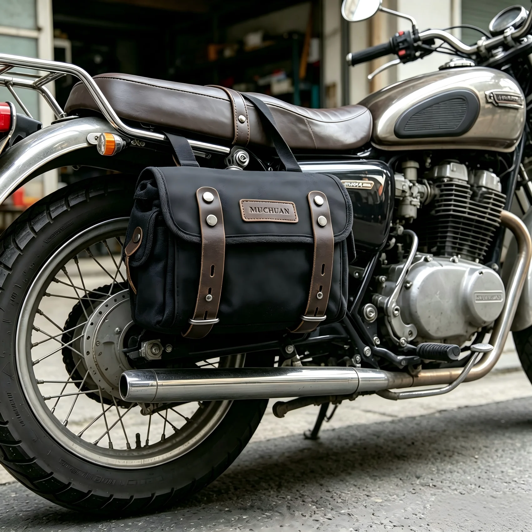 Best-selling vintage waxed canvas motorbike side bags and bicycle rear bags, ideal for motorbike rides and storage messenger bag