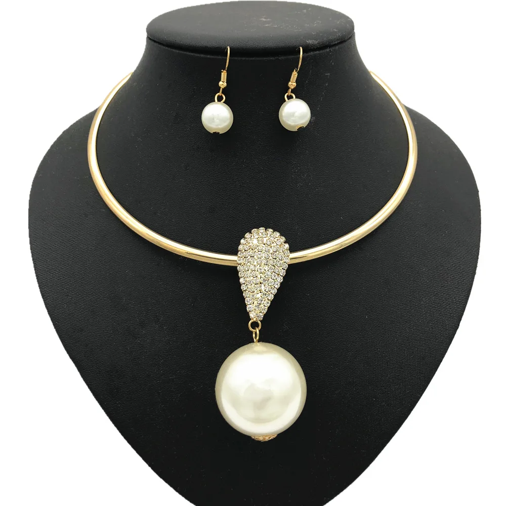 

European jewelry collar women's necklace pearl pendant set with crystal collarbone chain, cross-border choker explosion