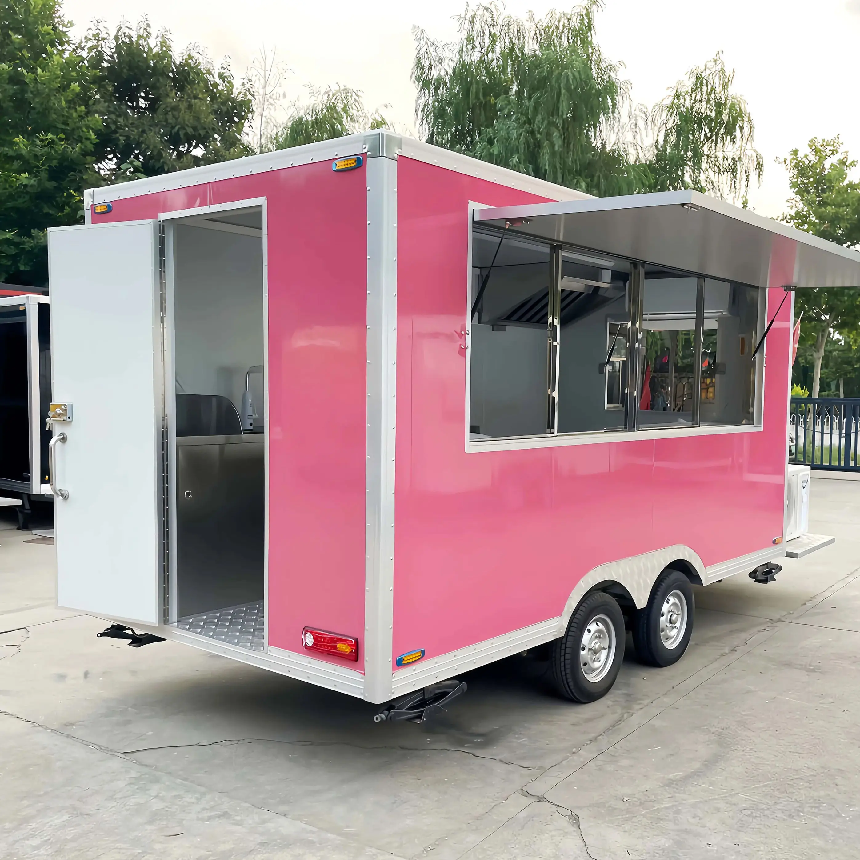 

Customzied Stainless Steel Food Truck Trailer with Full Kitchen Shopping Cart Smoothie Ice Cream Truck
